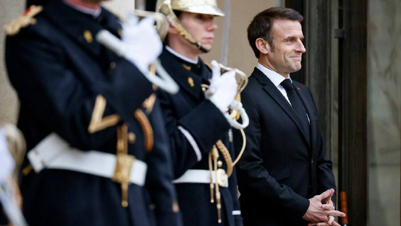🐦‍⬛️🇫🇷 Macron se snaží ve francouzské společnosti navodit atmosféru strachu   Fr...