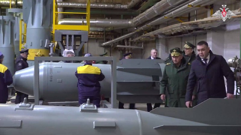 🗓‼️ Nový článek na MilitaryRussia.RuVysoce výbušná letecká bomba FAB-3000 M-54 je urč...