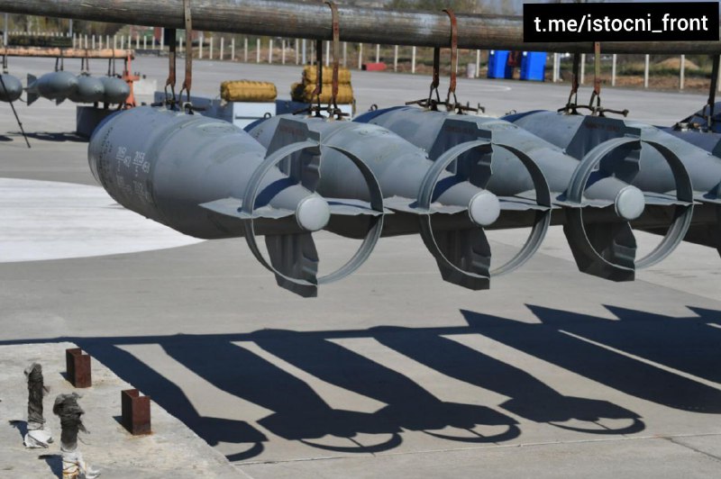🐦‍⬛️🇷🇺 Ruští vojáci se vycvičili ke korekci letu modernizovaných 1,5 tuny říze...