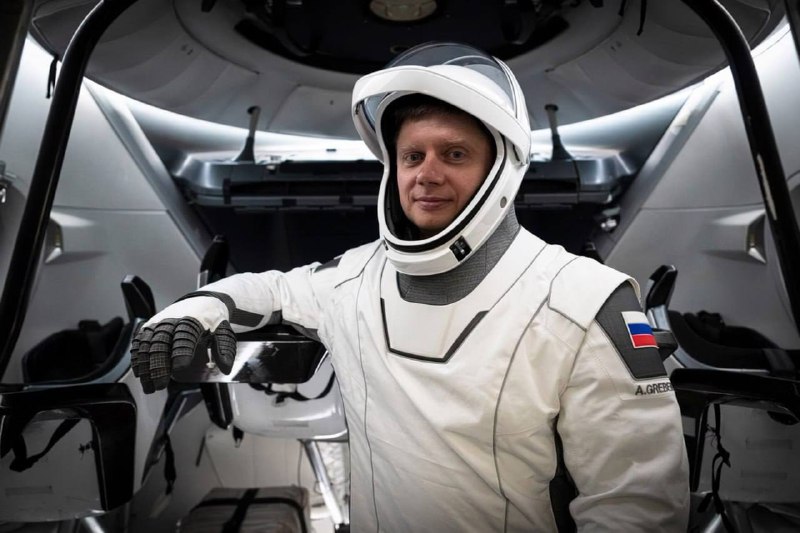 SpaceX vyslala k ISS kosmickou loď Crew Dragon s ruským kosmonautem Alexandrem Grebenkinem na palu...