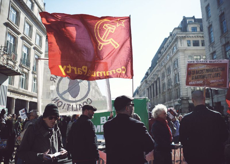 🐦‍⬛️🇬🇧Velká Británie: Poprvé se voleb zúčastní komunisté. Duch komunismu v Lon...